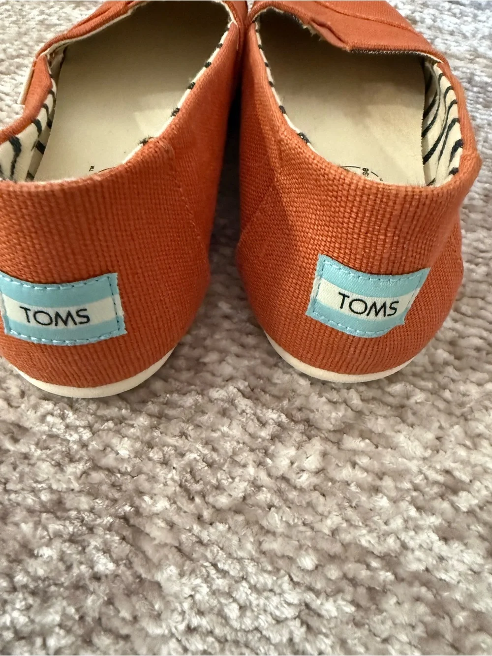 Tom's Women's Canvas Flats Size 9 Burnt Orange.